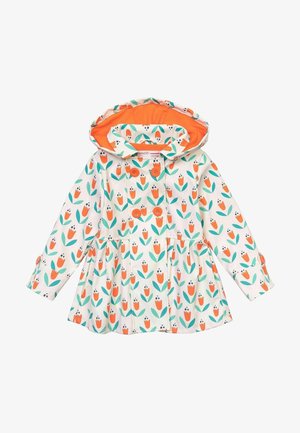 Dziecięcy płaszcz przeciwdeszczowy z kapturem z wzorem pomarańczowych tulipanów i zielonych liści, zapinany na dwa rzędy pomarańczowych guzików, z jasną pomarańczową podszewką kaptura.