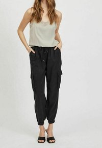 VILA Top - light grey