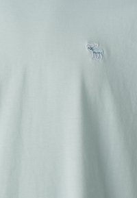 Abercrombie & Fitch ICON 3 PACK - T-shirt - bas - orion blue/sterling blue/white