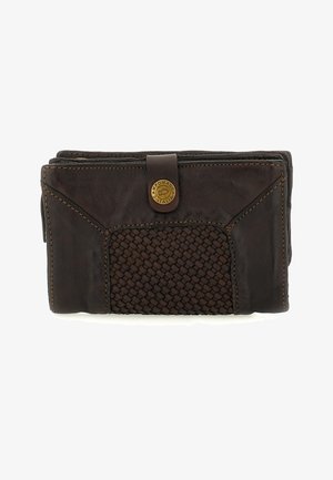 Portafoglio in pelle marrone scuro con pannello anteriore intrecciato, cuciture visibili e chiusura a bottone a pressione con logo tondo in ottone Campomaggi Italia.