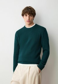 Colmar Maglione - green