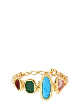 Bracelet à maillons en or avec des pierres précieuses ovales et triangulaires rouges, vertes, bleues et roses serties dans des montures en or décoratives.