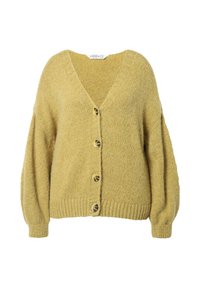 Cardigan jaune en maille épaisse avec col en V, manches longues bouffantes, poignets et ourlet côtelés, et quatre boutons marbrés sur le devant.