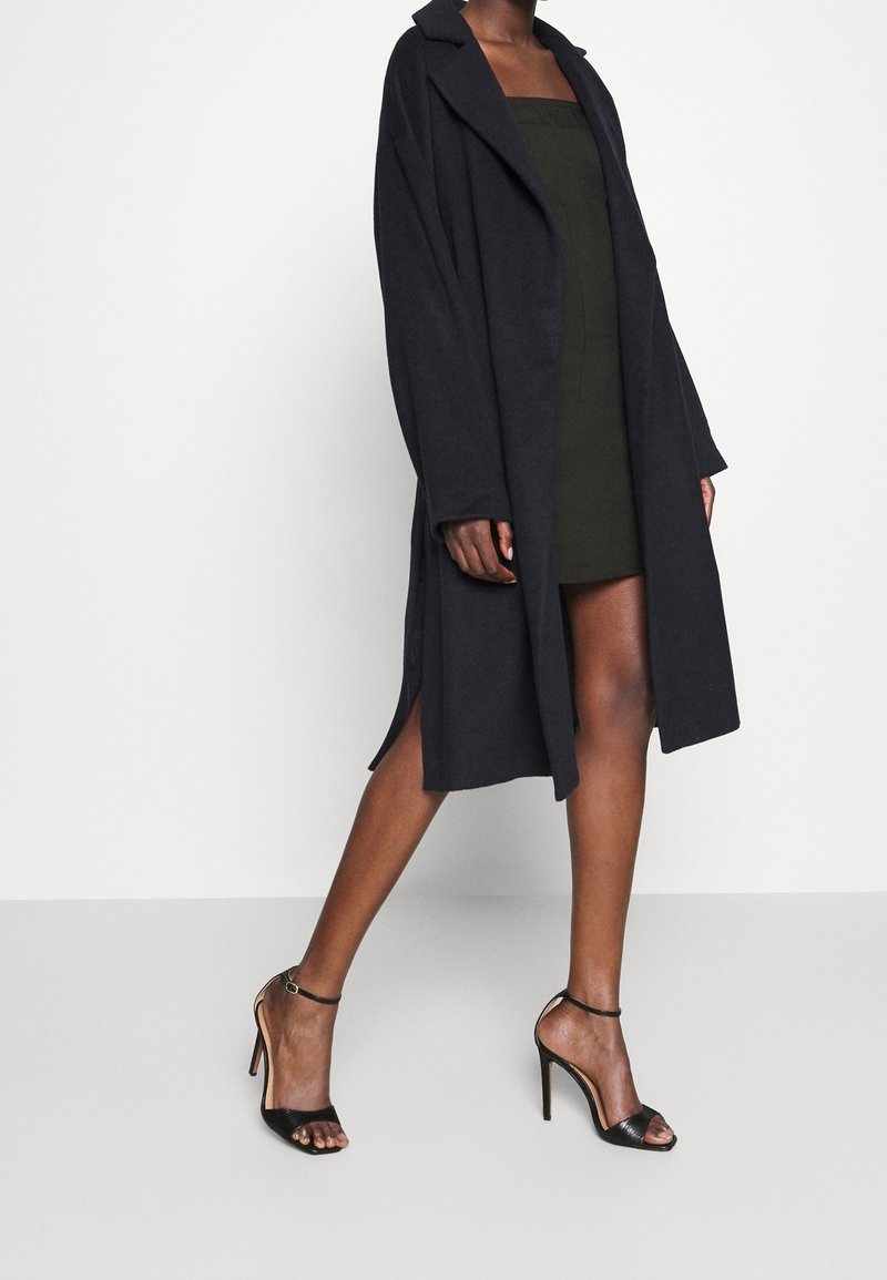 black long sleeve sweetheart dress A line Black Sweetheart Long Sleeves Beach Wedding Dress TN383 US6 / Black main image 1