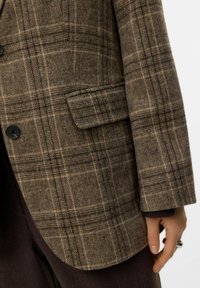 Vero Moda VMCAILIE - Halflange jas - chocolate torte