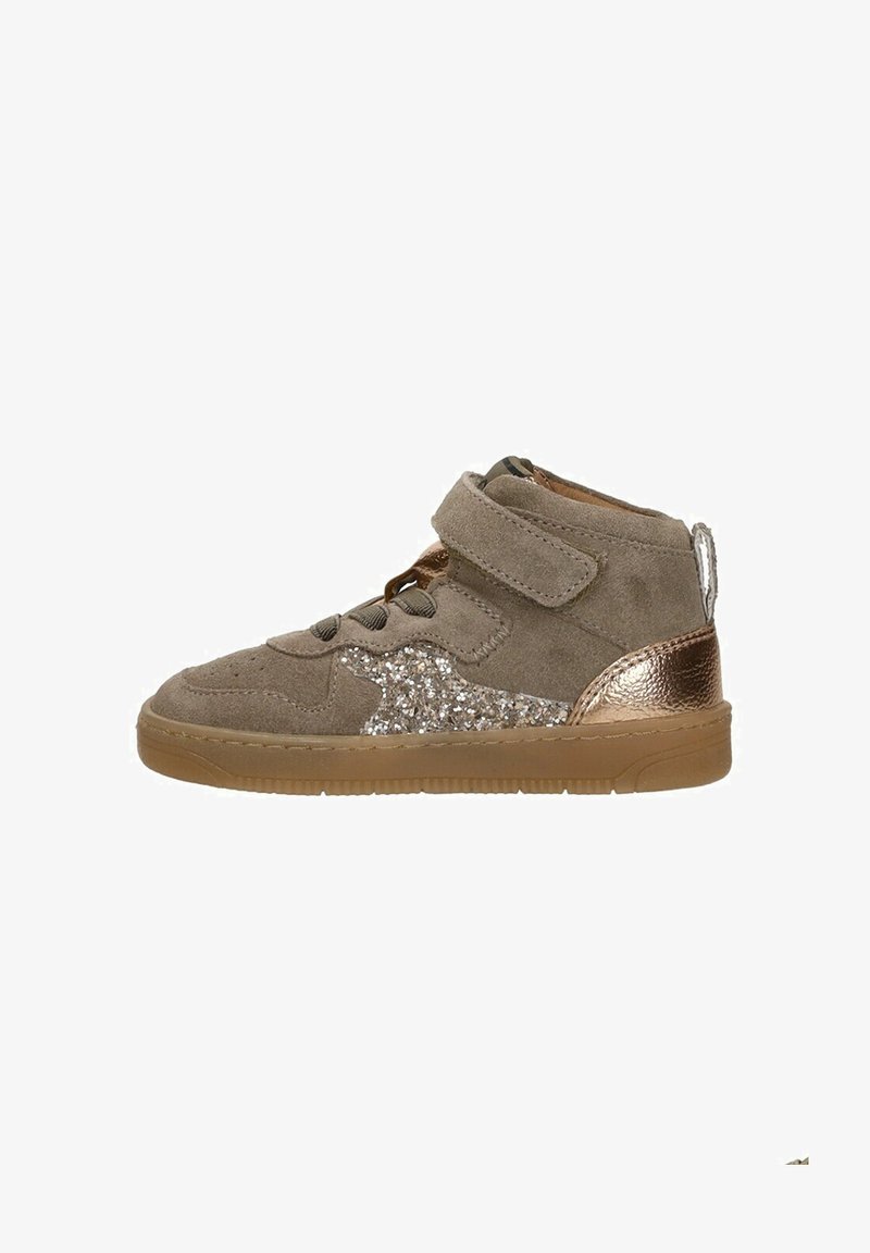 Kinderen hoge sneakers in taupe suede met metallic rosegouden hiel en glinsterende zilveren sterdetail, klittenband, en rubberen zool.