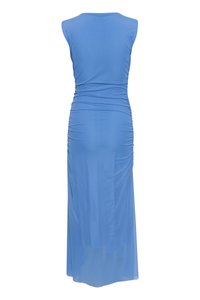 Μπλε χωρίς μανίκια φόρεμα με εφαρμοστό κορσάζ, συγκεντρωμένες πλευρές και ρευστό μήκος μαξι. Κατασκευασμένο από ομαλό, ελαφρύ ύφασμα.