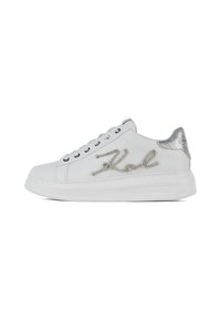 Baskets en cuir blanc avec un talon pailleté argenté et une signature métallique décorative "Karl". Bout rond, semelle plate et conception à lacets.