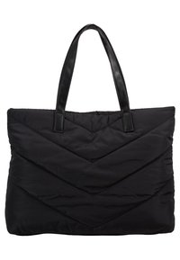 Sac fourre-tout noir matelassé avec coutures en chevrons et deux poignées semblables à du cuir sur fond blanc.