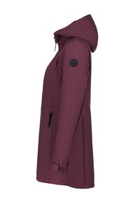 Giacca con cappuccio bordeaux realizzata in un materiale sintetico liscio, con tasche con zip e un dettaglio a emblema rotondo sulla spalla.