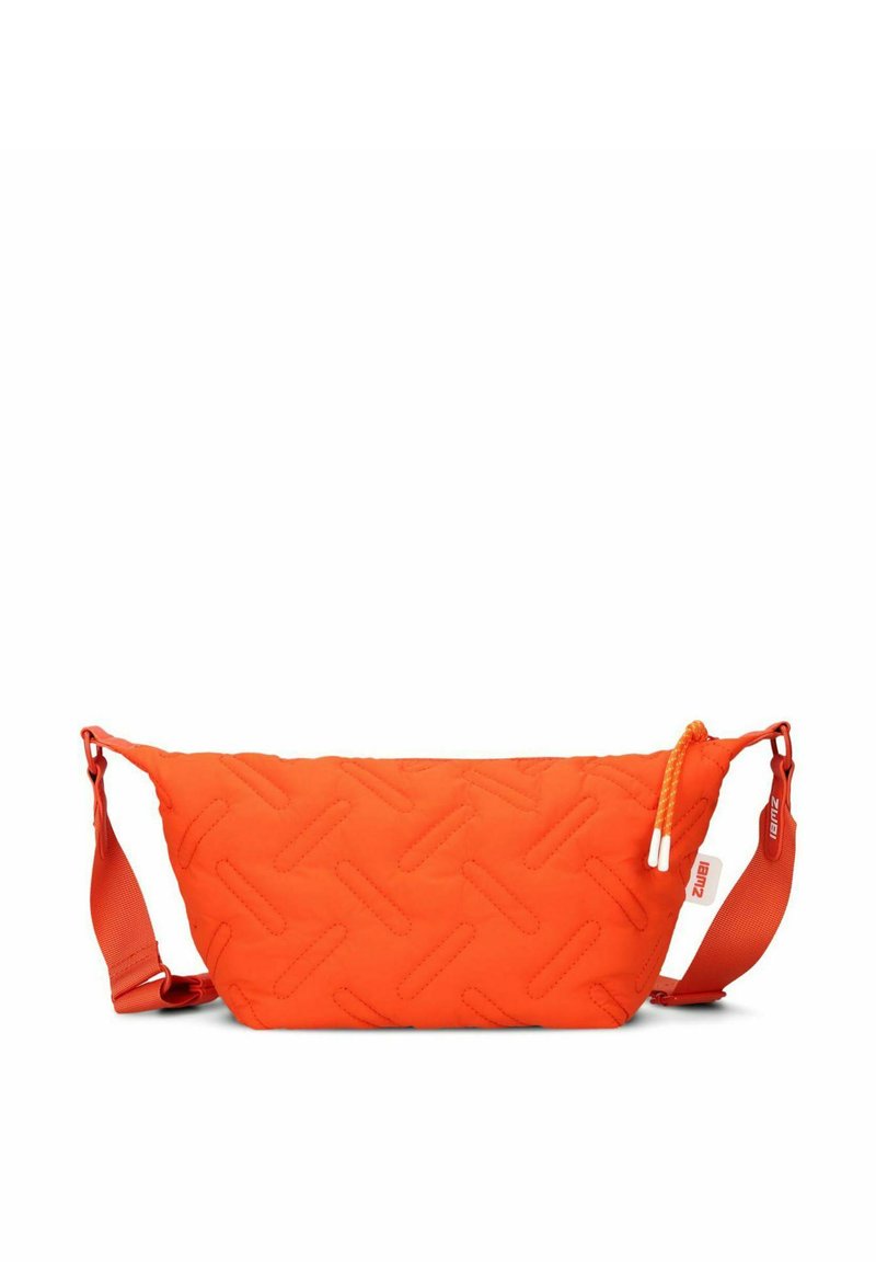 Borsa a tracolla arancione trapuntata con design texturizzato, tracolla regolabile e hardware a contrasto. Presenta una zip e decorazioni decorative.