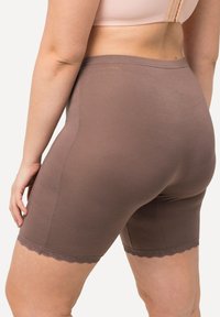 Ulla Popken HEM BICYCLE LENGTH - Pyžamový spodní díl - earth