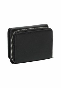 Czarny skórzany portfel o fakturowanej powierzchni, z srebrnym zamkiem błyskawicznym na krawędzi, prostokątnym kształtem i minimalistycznym designem.