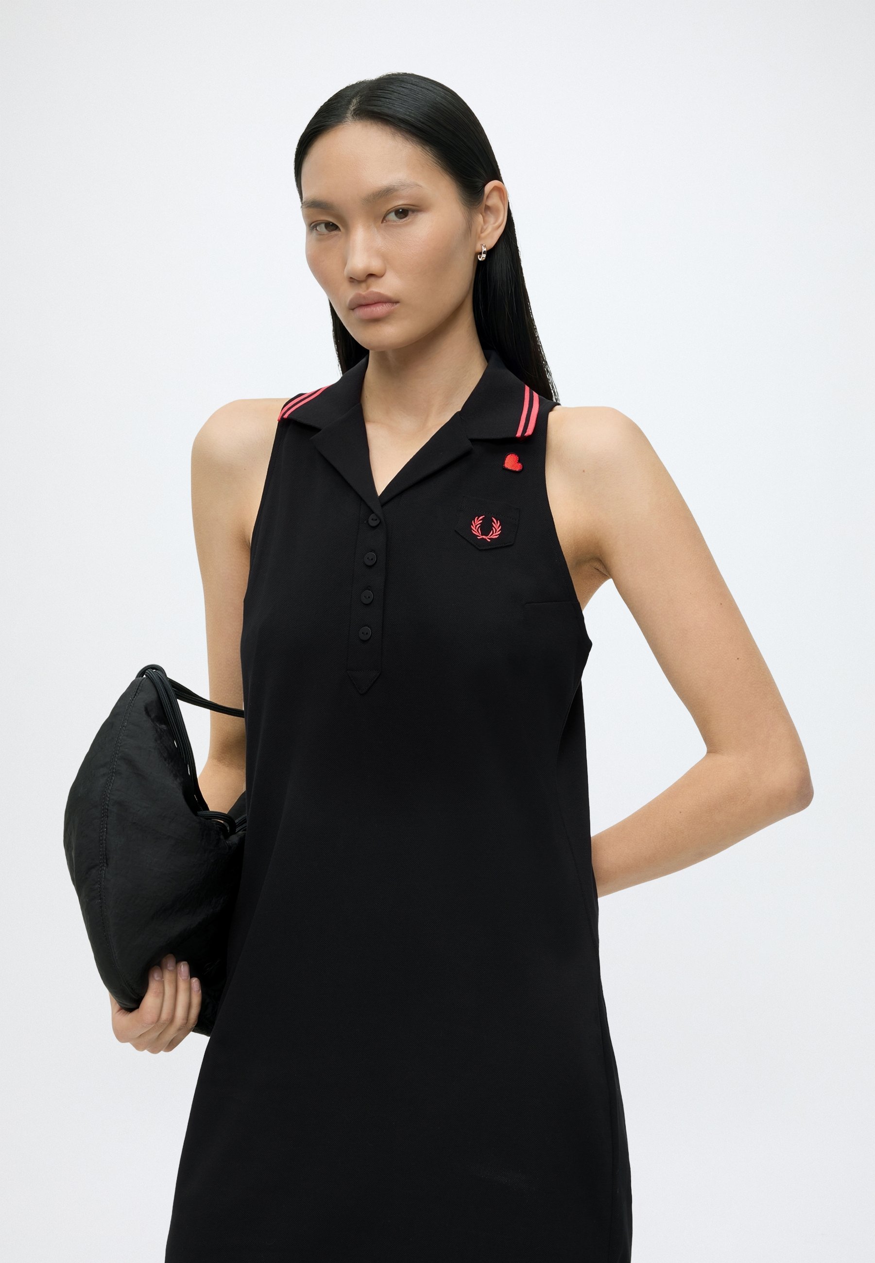 Fred Perry SLEEVELESS DRESS - T-Shirt Dress - black - Zalando.co.uk