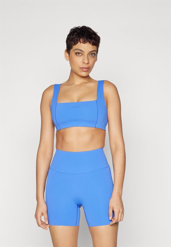 LIFT SQUARED SPORTS BRA - Medium support sports bra