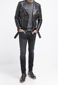 Johnstons of Elgin Jumper - grey