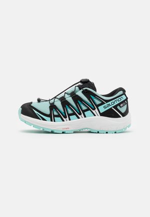 XA PRO 3D CSWP UNISEX - Outdoorschoenen - pastel turquoise/black/tanager turquoise