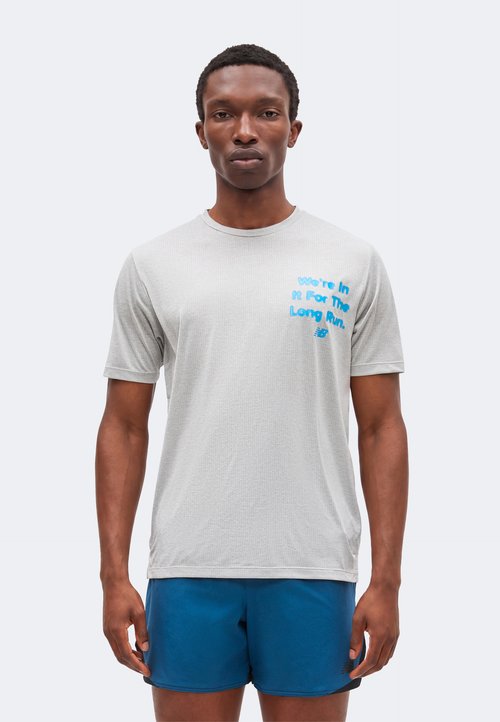 New Balance 'RC Essential Graphic T-Shirt'. — foto 3