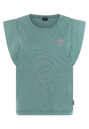 Groen mouwloos topje met breed schouderontwerp en klein roze "Protest" logo op de linkerborst, ronde halslijn.