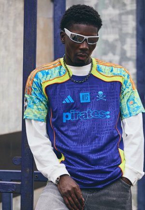 adidas Performance ORLANDO PIRATES X NTS UBP - Voetbalshirt - mystery ink/unity orange/bluebird/semi solar yellow