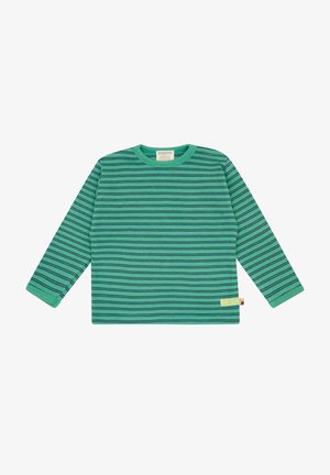 Camicia verde a maniche lunghe con strisce orizzontali nere, scollatura crew, e etichetta in basso a sinistra. Tessuto morbido con finitura texture.