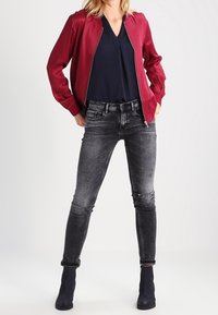 Mavi Giubbotto Bomber - pink