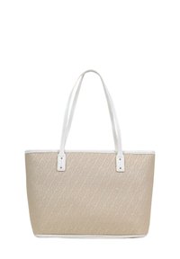 Beige mönstrad tygkasse med vita detaljer och handtag i konstläder. Rektangulär form med en texturerad vävd yta.