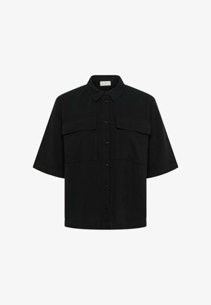 Camisa negra de manga corta con botones, dos bolsillos con solapa en el pecho y cuello clásico, presentada sobre un fondo blanco liso.