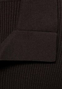 Mango Top s dlhým rukávom - brown