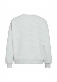 Svetlo sivi vajb sweatshirt z ohlapnim krojem, rebrastimi manšetami in robom ter mehkimi teksturami. Zadnja stran je osredotočena na oblikovanje s preprostim, brezšivnim videzom.