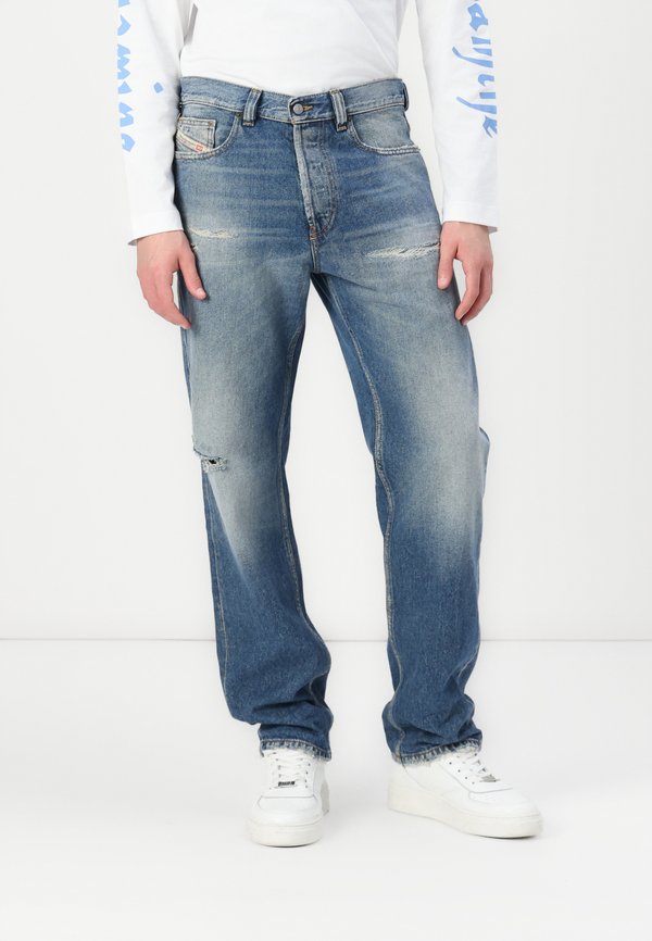 MACS - Relaxed fit jeans - 01