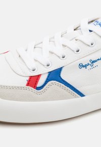 Pepe Jeans Tenisky - white