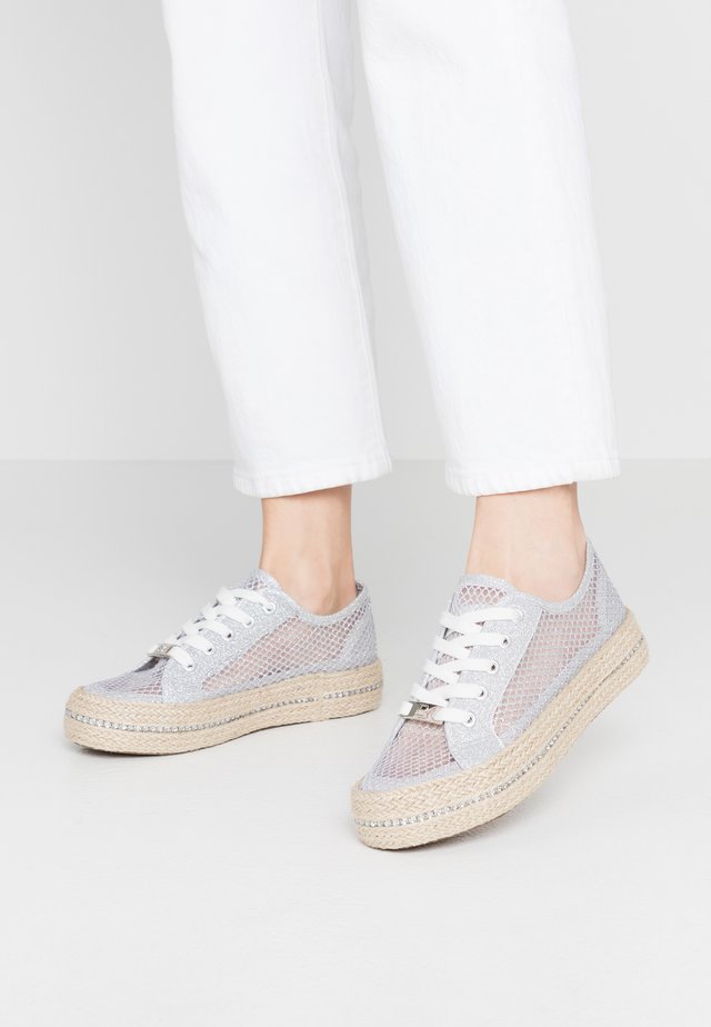 Espadryle - silver