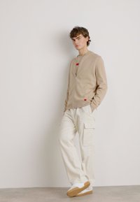 HUGO SAN JAQUE - Kardigán - medium beige