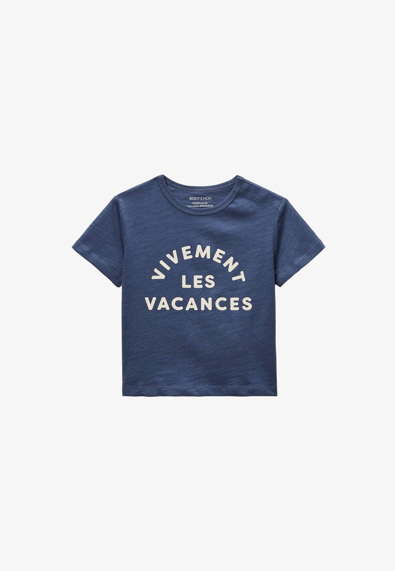 T-shirt en coton bleu marine à manches courtes. Présente "VIVEMENT LES VACANCES" en texte crémeux en gras sur le devant. Texture douce.