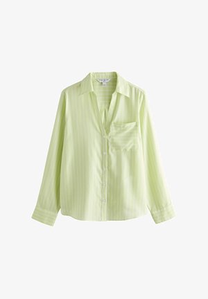 Hele-roheline pikkade varrukatega nööbitav särk valgete vertikaalsete triipudega ja ühe rinnataskuga valgel taustal.