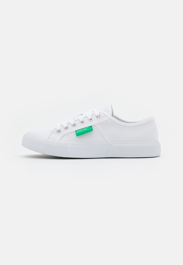 TYKE - Sneakersy niskie - white