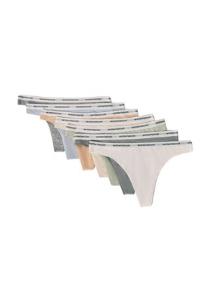 Zeven paren damesbikini-ondergoed in verschillende gedempte kleuren met witte elastische taillebanden met label "women secret."