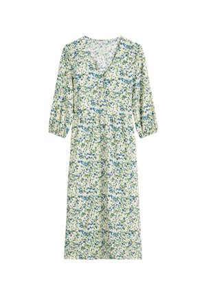 Florale midi-jurk met een v-hals, driekwart mouwen, een elastische tailleband en een blauw, groen en wit bloemenpatroon op een lichte achtergrond.