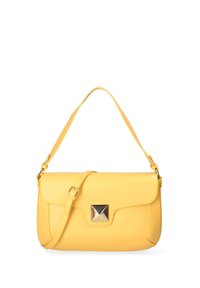 Borsa a tracolla in pelle gialla con pattina pieghevole, chiusura quadrata in argento, tracolla regolabile e superficie liscia.