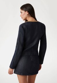 Guess KETTE - Traper jakna - blau