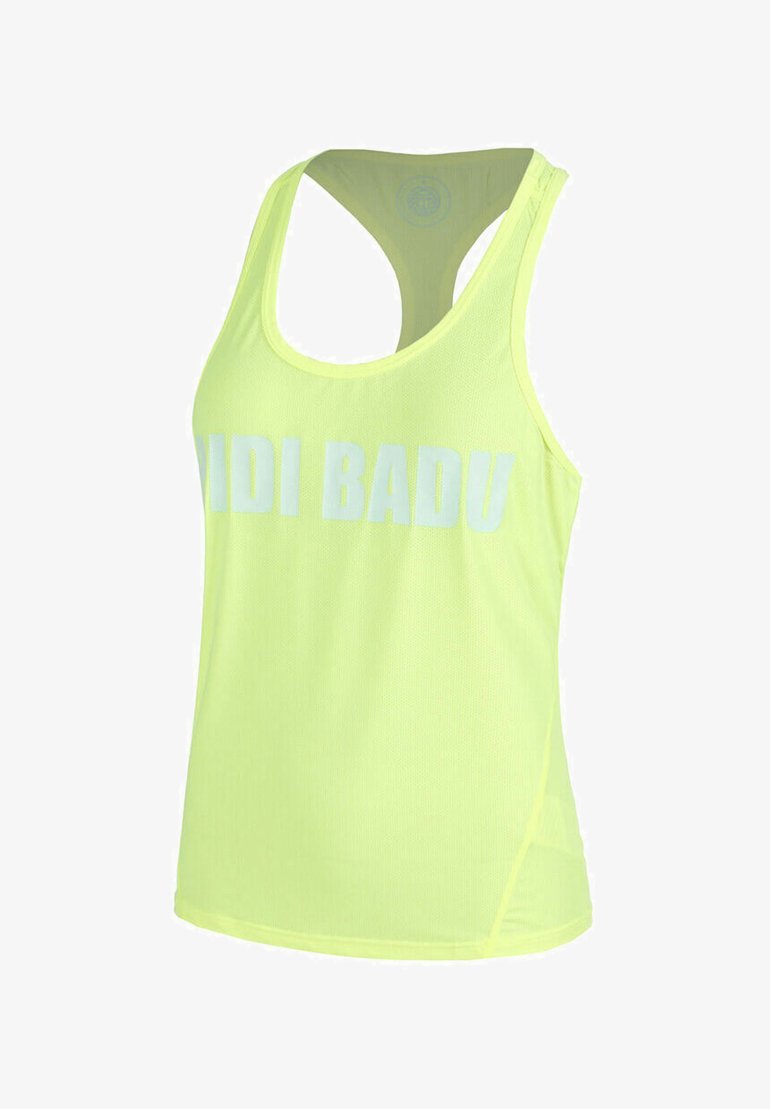 Canottiera atletica senza maniche per donna di colore giallo neon con schiena a strappo e grande scritta bianca sfumata "AIDI BADU" sul petto.