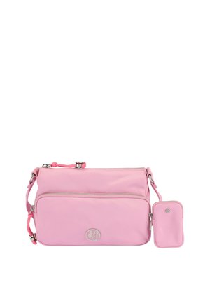 Borsa a tracolla in nylon rosa con un vano principale con zip, tasca frontale con zip e portamonete staccabile. Dotata di hardware in argento e dettagli con logo.