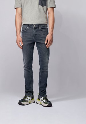Jeansy Slim Fit