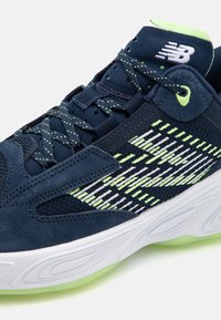 New Balance FRESH FOAM BB V2 - Zapatillas de baloncesto - navy
