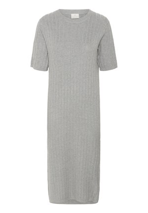 Graues, geripptes Strickkleid mit Rundhalsausschnitt und kurzen Ärmeln, in gerader Schnittführung und knielanger Länge. Weicher Stoff und minimalistisches Design.