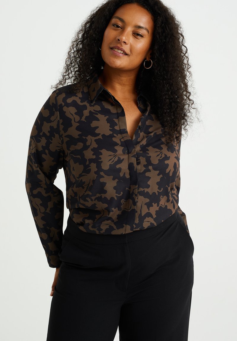 WE Fashion CURVE - Camicia - brown