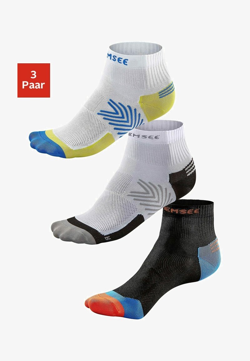 Drei Paar Knöchelsocken in Weiß, Schwarz und Grau, mit Netzpaneelen, bunten Akzenten an Zehen und Fersen sowie einem strukturierten Design für zusätzlichen Halt.