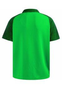 Groene polo met een effen kleur aan de voorkant en een patroon in donkergroene mesh aan de achterkant en mouwen. Heeft een kraag en korte mouwen.