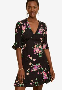 Love & Roses PRINTED TWIST FLUTE SLEEVE MINI - REGULAR FIT - Dnevna haljina - black floral